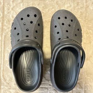 Iconic Crocs Comfort ~ sparkly black